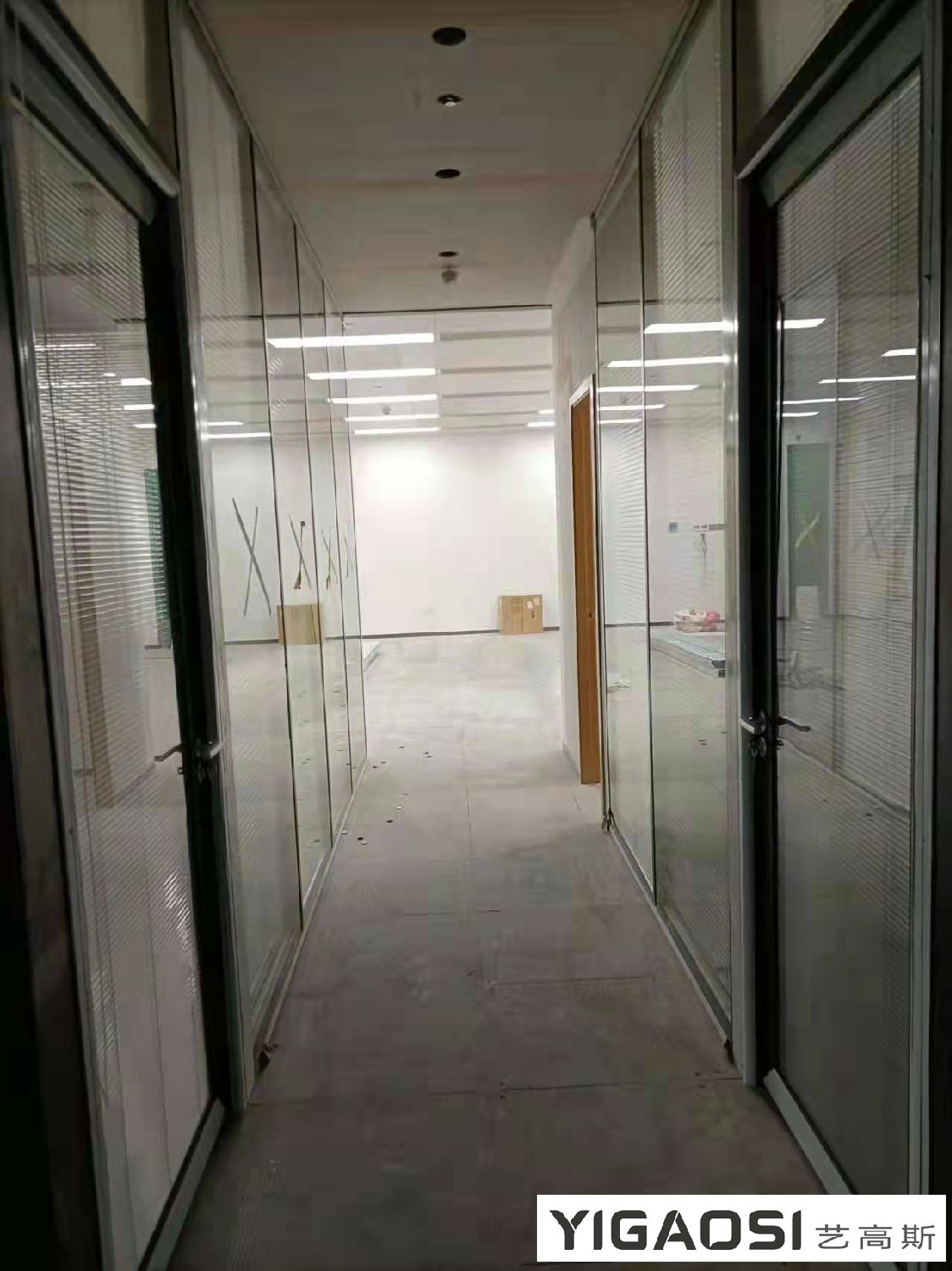 双玻璃百叶蜜桃视频一区二区